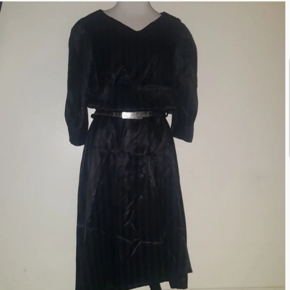 Goth Witchy Black Silky Vintage Pinup Dress - Picture 2 of 7